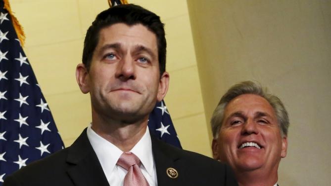 Mui thuoc la la tro ngai dau tien cua Chu tich Ha vien My hinh anh