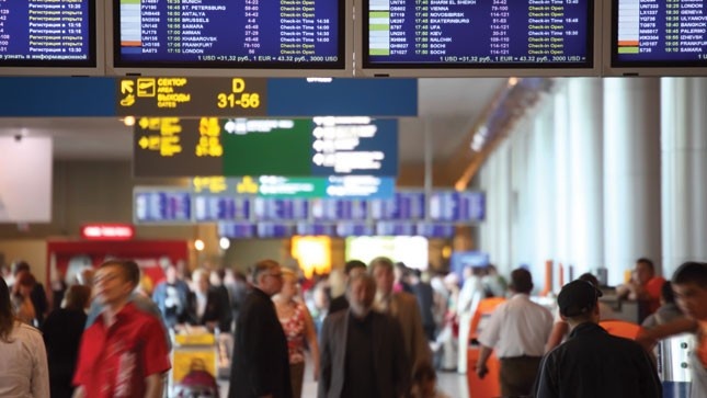 Cach cac nuoc xu ly truong hop khach bi cam nhap canh hinh anh