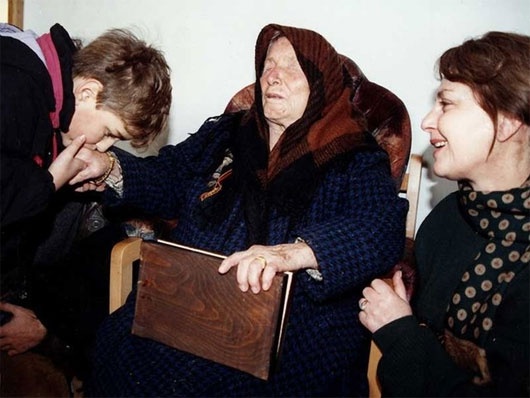 Lo so ve loi tien doan cua Vanga sau tham kich Paris hinh anh