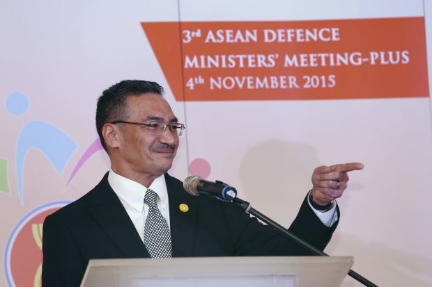 IS len ke hoach bat coc quan chuc Malaysia hinh anh