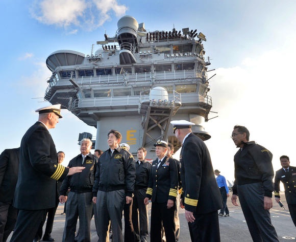 My se trien khai them mot tau san bay hoat dong o Nhat? hinh anh