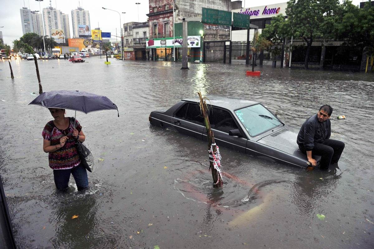 Mưa lớn ngày càng xảy ra nhiều hơn trên khắp nước Mỹ, đặc biệt là vùng đông bắc và trung tây. Theo NCS, hiện tượng gia tăng mưa lớn có thể xuất hiện ở tất cả các vùng của Mỹ. Ảnh: AFP