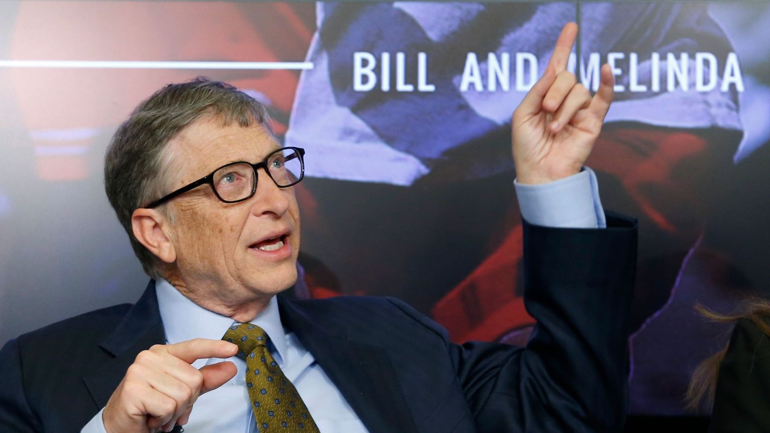 Cac ty phu the gioi dau tu cho chong bien doi khi hau hinh anh