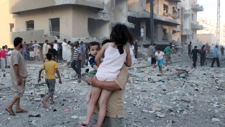 Nguoi Syria duoi truong IS keu cuu hinh anh