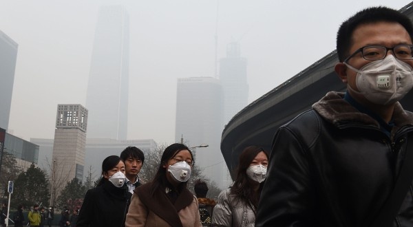 Cac thanh pho Trung Quoc lan luot bao dong do vi o nhiem hinh anh