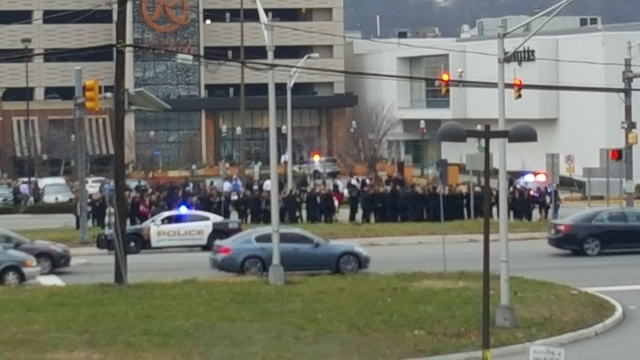 My so tan hang loat trung tam thuong mai vi bi doa danh bom hinh anh