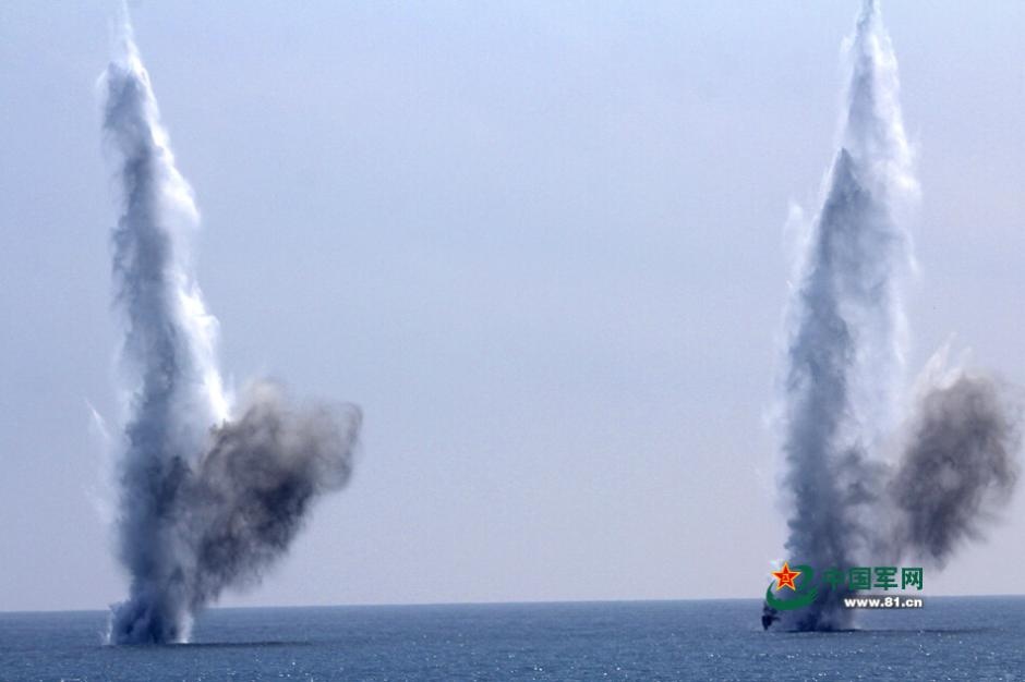 Trung Quoc tuyen bo tap tran tren Bien Dong hinh anh