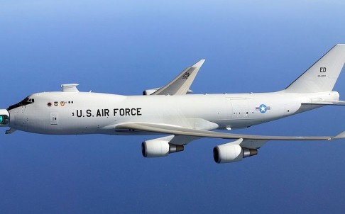 Trung Quoc sap co vu khi laser hinh anh