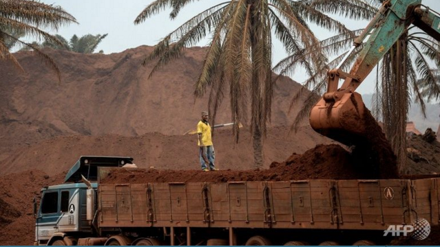 Malaysia tam dung khai thac bauxite trong 3 thang hinh anh