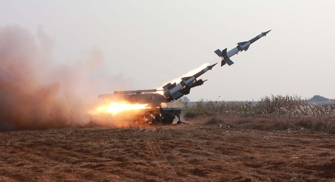 Nhung vu khi Trieu Tien co the doi pho B-52 hinh anh