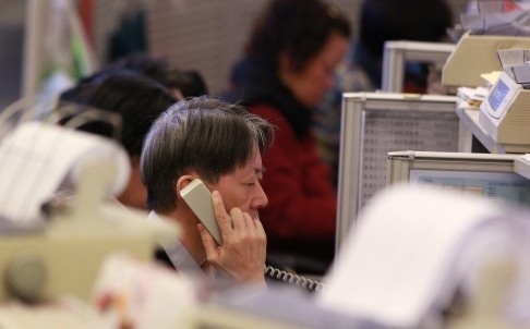 Chung khoan Trung Quoc lai lao doc hinh anh