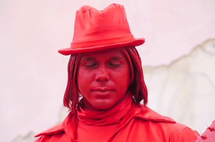 Tuong song mau do hinh anh