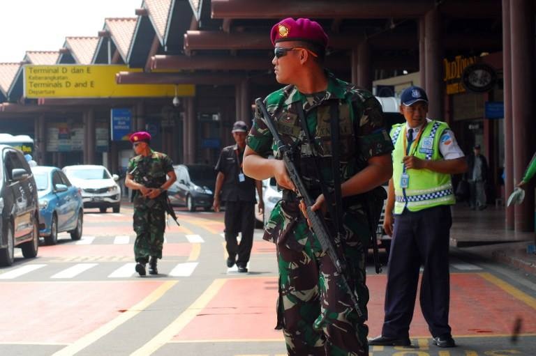 No bom, dau sung o Indonesia khien 7 nguoi chet hinh anh