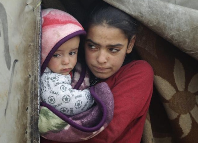 Nguoi Syria song khong bang chet vi nan doi hinh anh