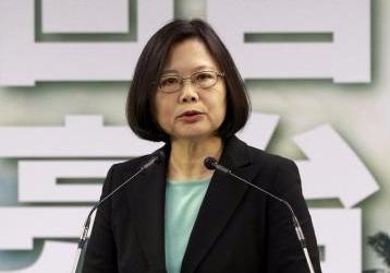 Hanh trinh tu giao su thanh nguoi dan ba thep Dai Loan hinh anh