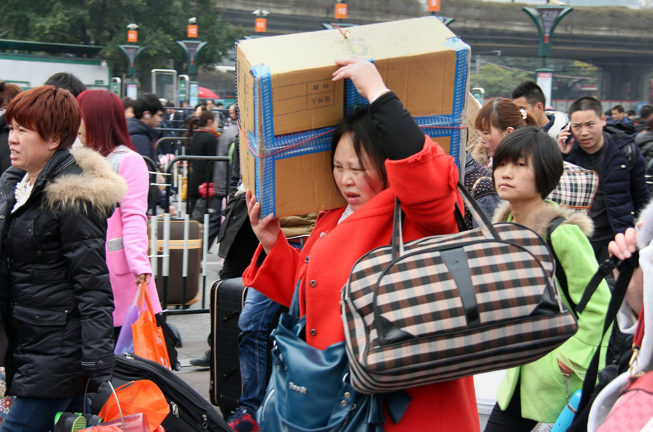 Tet thuc day kinh te Trung Quoc phat trien hinh anh