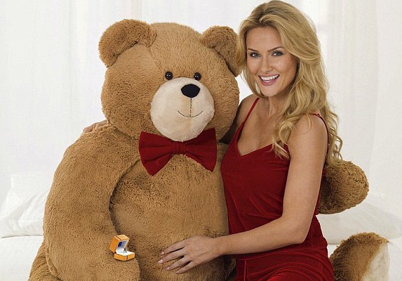 Nhung mon qua dat gia nhat the gioi dip Valentine hinh anh