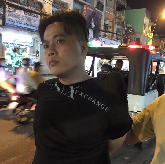 cướp giật ở Sài Gòn ảnh 2 cuop giat o Sai Gon anh 2