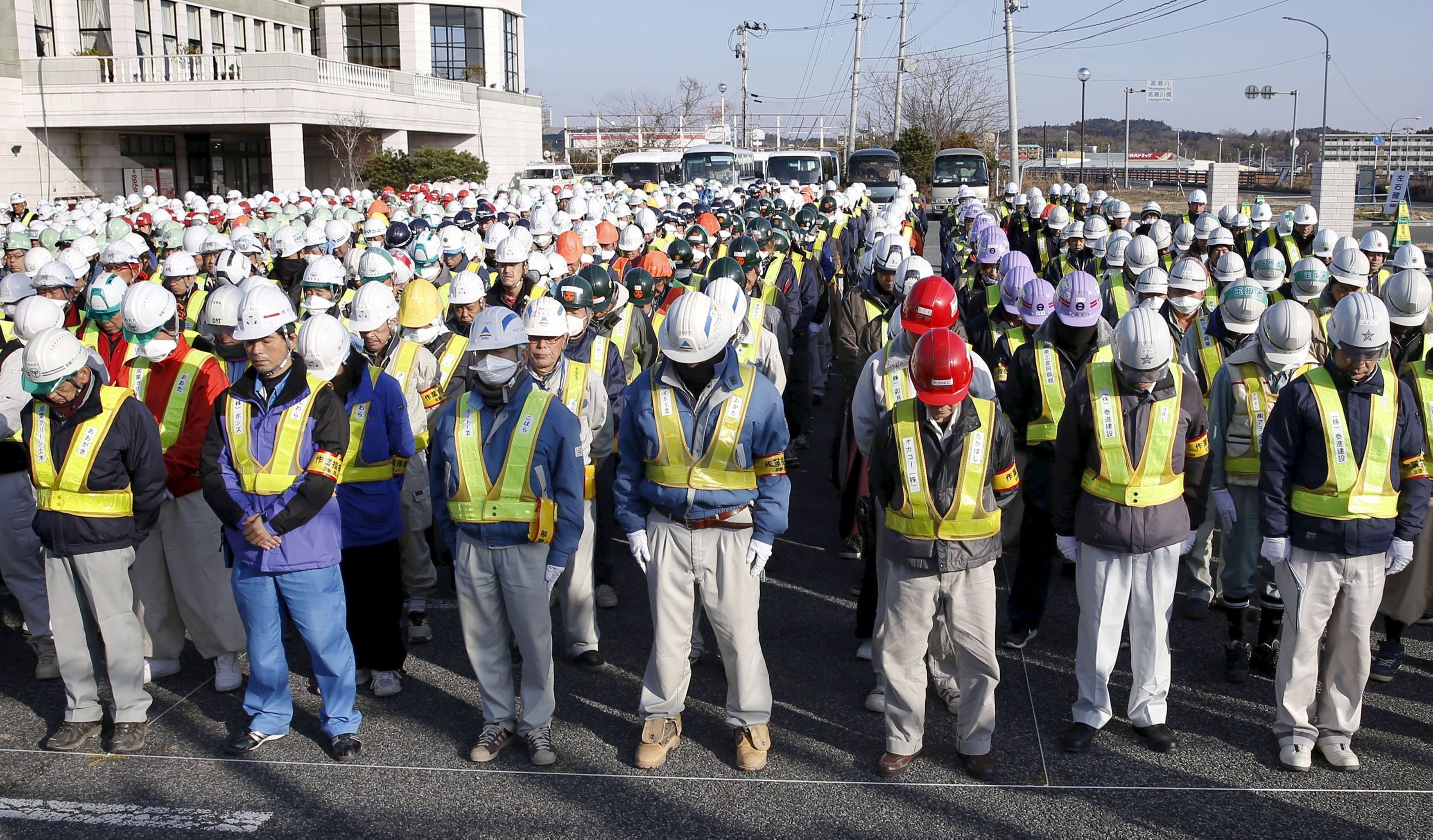tham hoa dong dat,  song than Nhat Ban anh 3