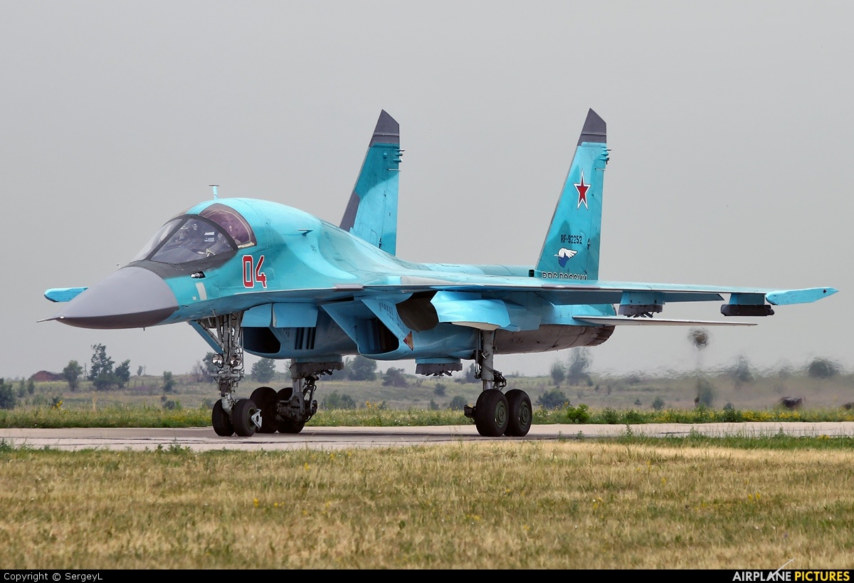 Chien dau co Su-34 cat canh roi Syria hinh anh
