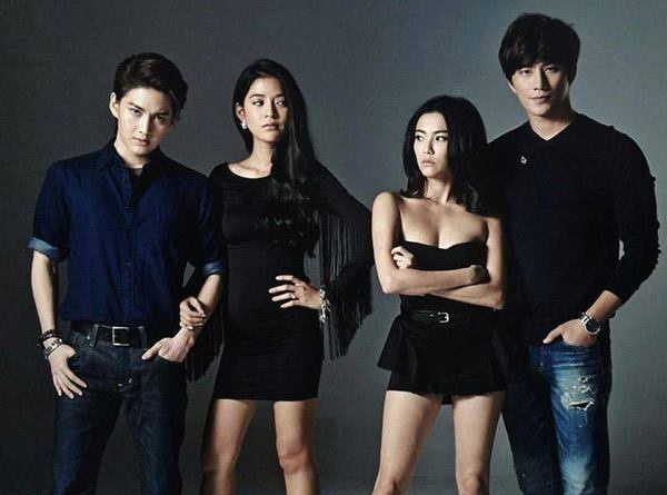 Hang hoa an theo 'Tinh yeu khong co loi, loi o ban than 2' hinh anh