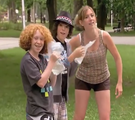 Dam tre lua nguoi lon hinh anh