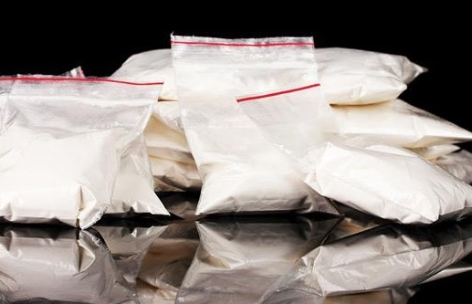 Vo Viet cung chong ngoi tu 25 nam vi buon ma tuy o Campuchia hinh anh