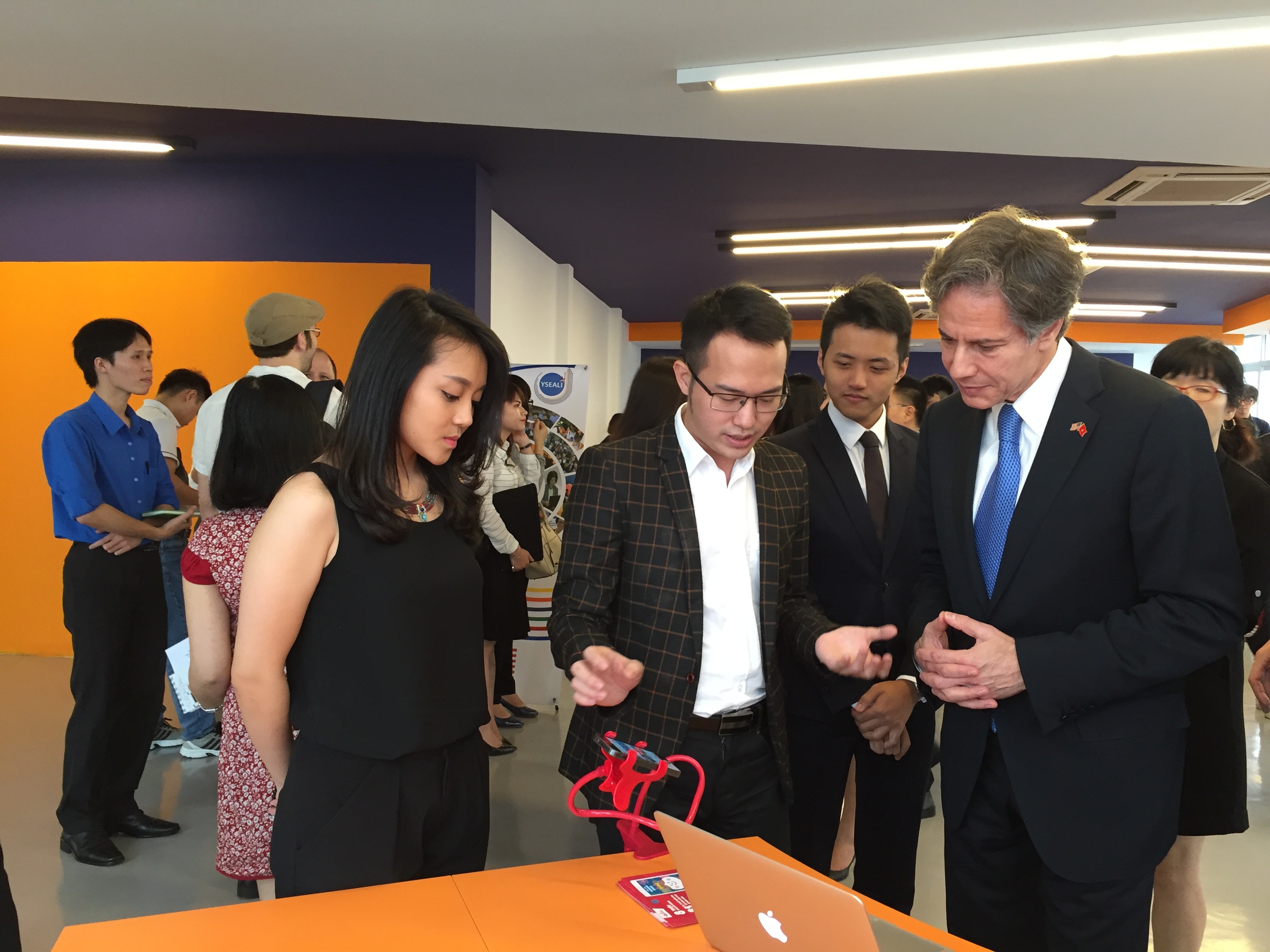 thu truong Ngoai giao My tham Viet Nam anh 2