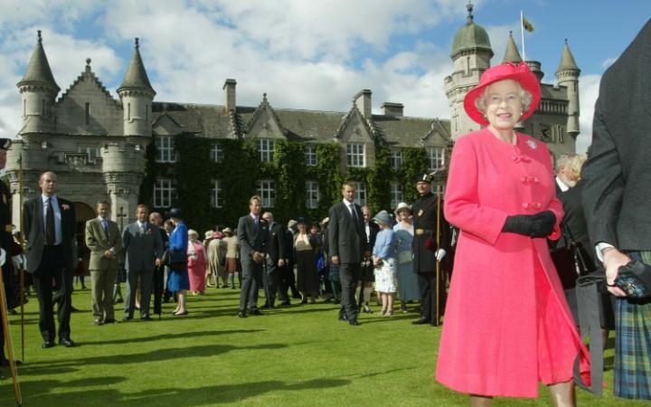 tai san cua nu hoang Anh anh 3