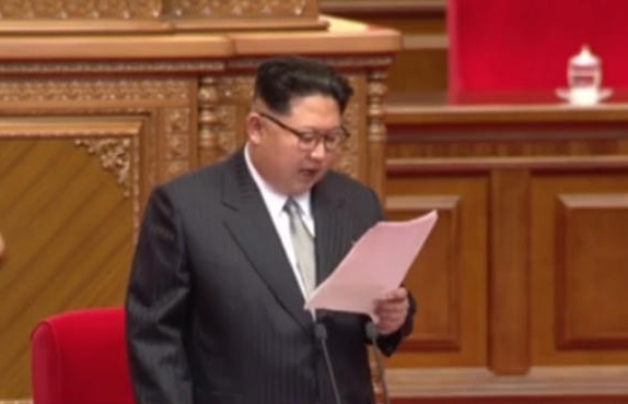 Trieu Tien thu hat nhan anh 2