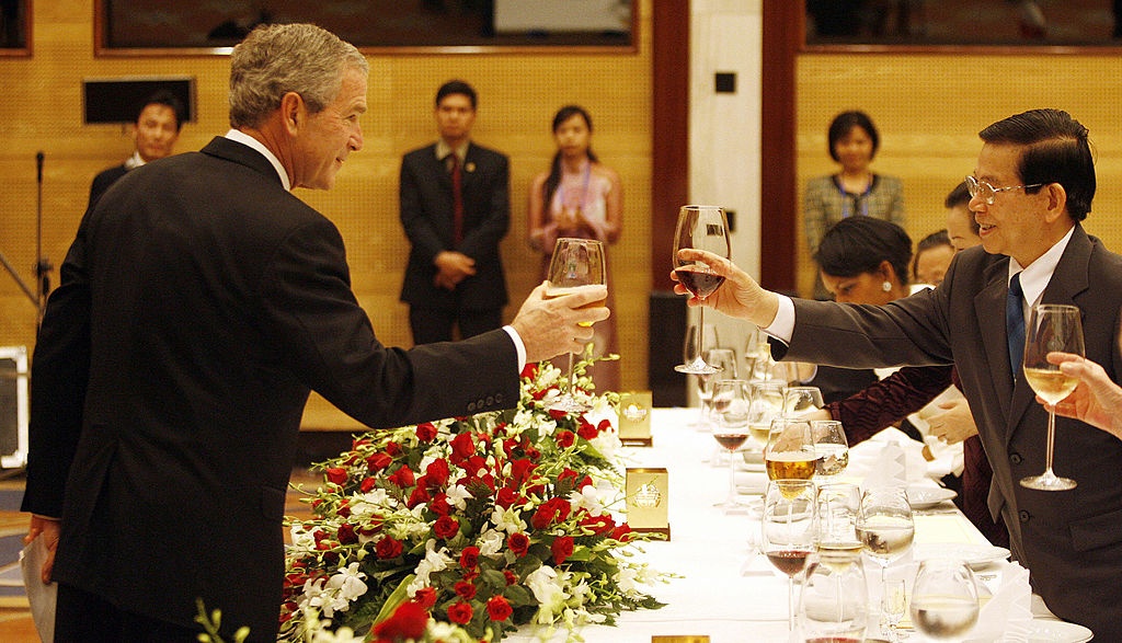 tong thong George Bush tham Viet Nam anh 5