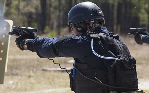 Nhung vu khi mat vu My dung de bao ve Obama hinh anh