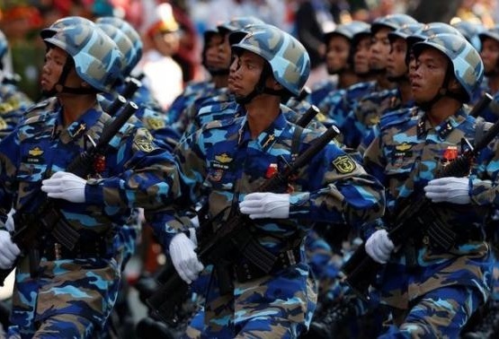 VN hoan nghenh neu My do bo hoan toan cam van vu khi hinh anh