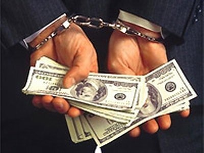 Quan tham Trung Quoc va nhung be boi quanh chiec the xanh My hinh anh