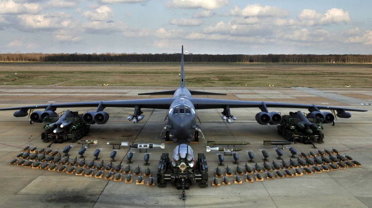 My se bien B-52 thanh ‘kho vu khi bay’ hinh anh