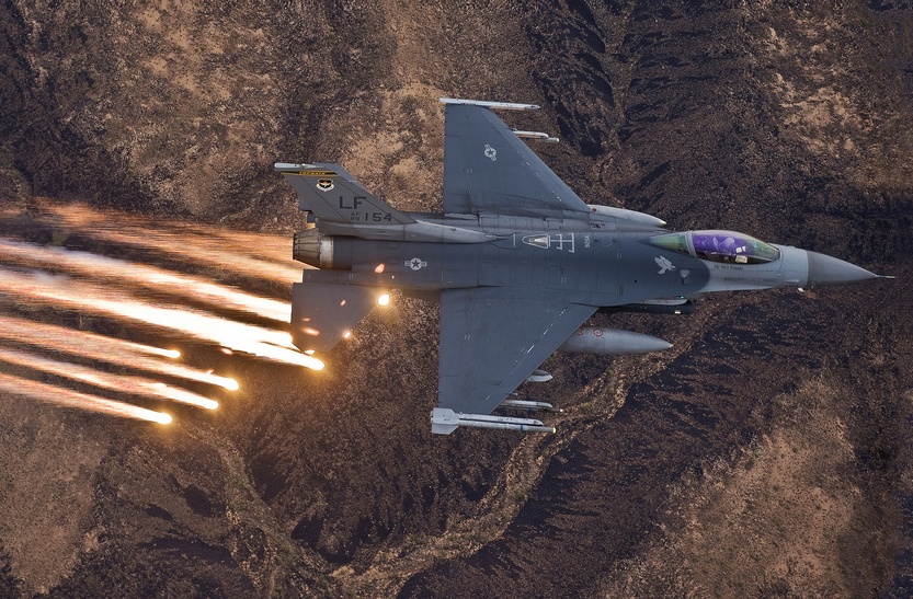 Bao My: Viet Nam quan tam toi tiem kich F-16, P-3C hinh anh