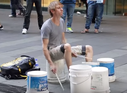 Giai dieu tu nhung xo nhua hinh anh