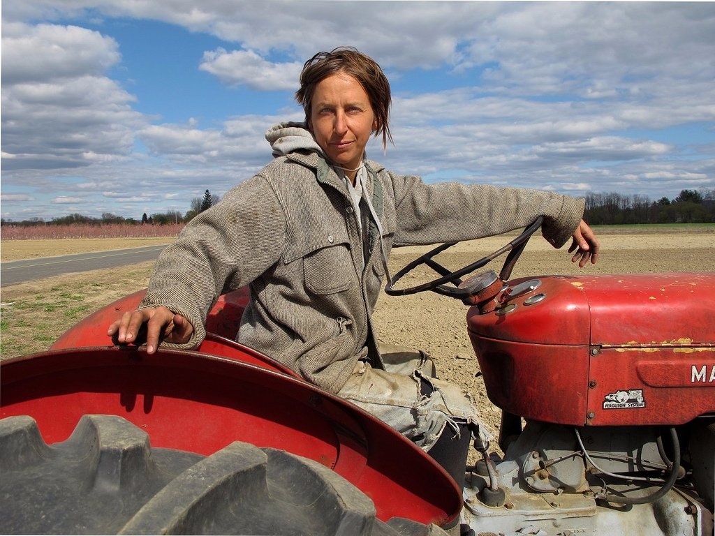 nghe phu nu kiem it tien hon nam gioi anh 9