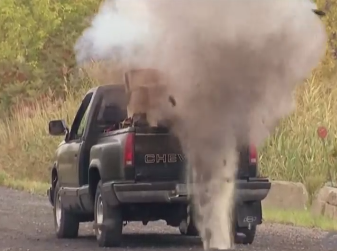 Hau qua khi phong xe vao duong cam hinh anh