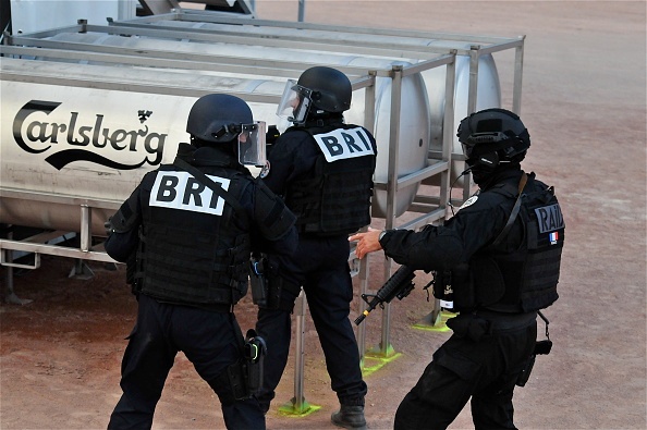 an ninh Pháp trước trận khai mạc Euro 2016 ảnh 13 an ninh Phap truoc tran khai mac Euro 2016 anh 13