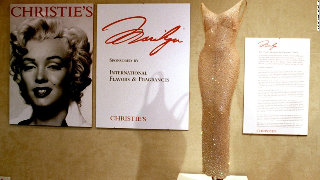 mat hang ban dau gia anh 3