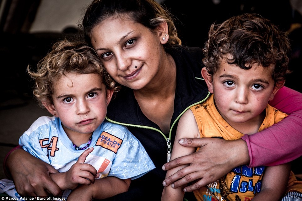 khoanh khac nguoi ti nan tuoi cuoi anh 9