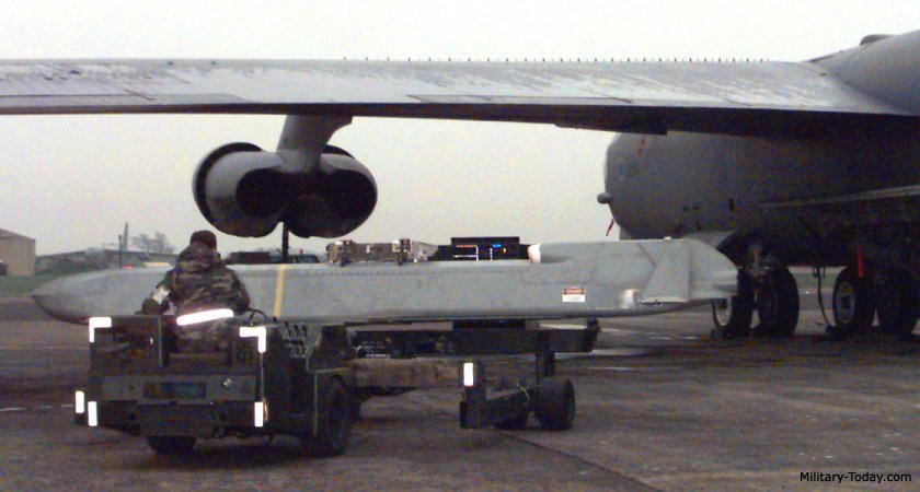 May bay nem bom chien luoc B-52 anh 5