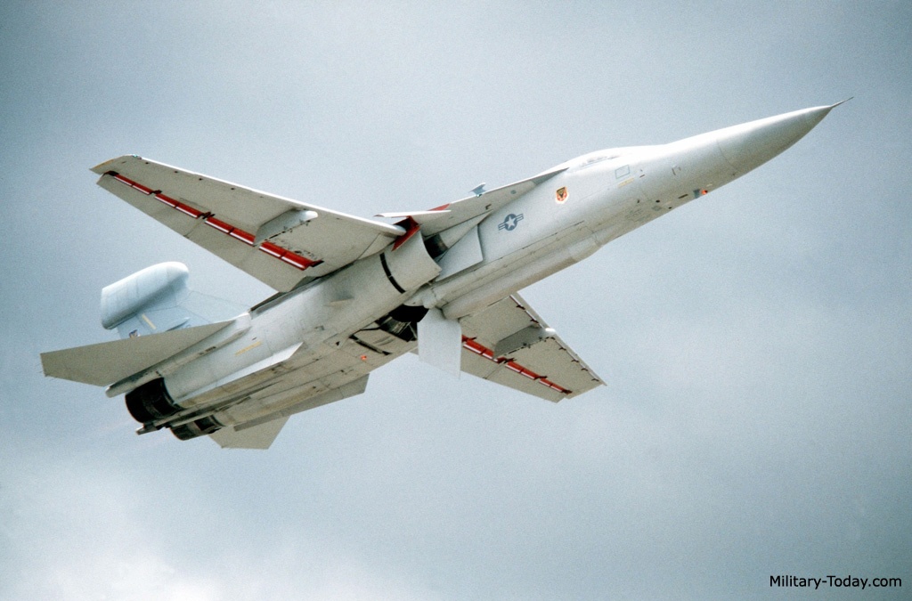 Máy bay tác chiến điện tử Raven ảnh 1 May bay tac chien dien tu Raven anh 1