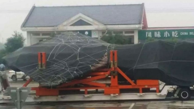 Trung Quoc lo mau thu nghiem tiem kich tang hinh FC-31 hinh anh