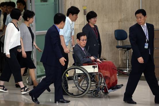 sóng gió của Lotte Group ảnh 1 song gio cua Lotte Group anh 1