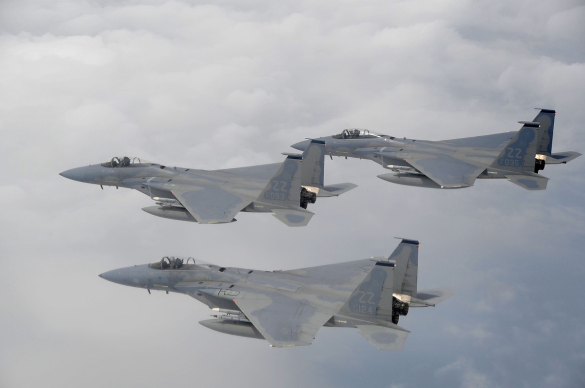 Tiem kich F-15 Eagle cua My anh 10