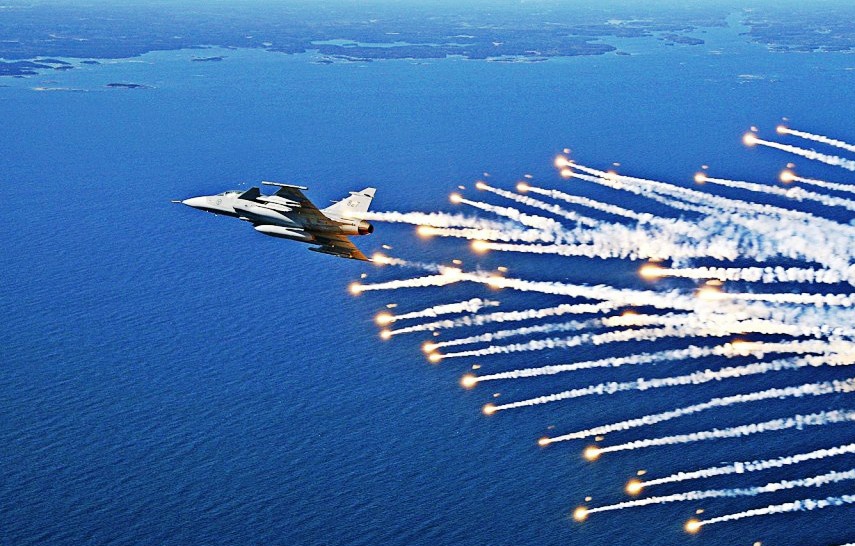 Indonesia tang cuong suc manh bang tiem kich JAS-39 hinh anh