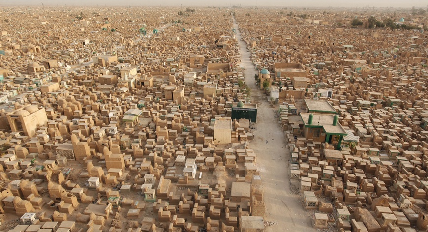 Nghia trang lon nhat the gioi o Iraq hinh anh