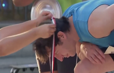 Dap mat vi huy chuong khung hinh anh